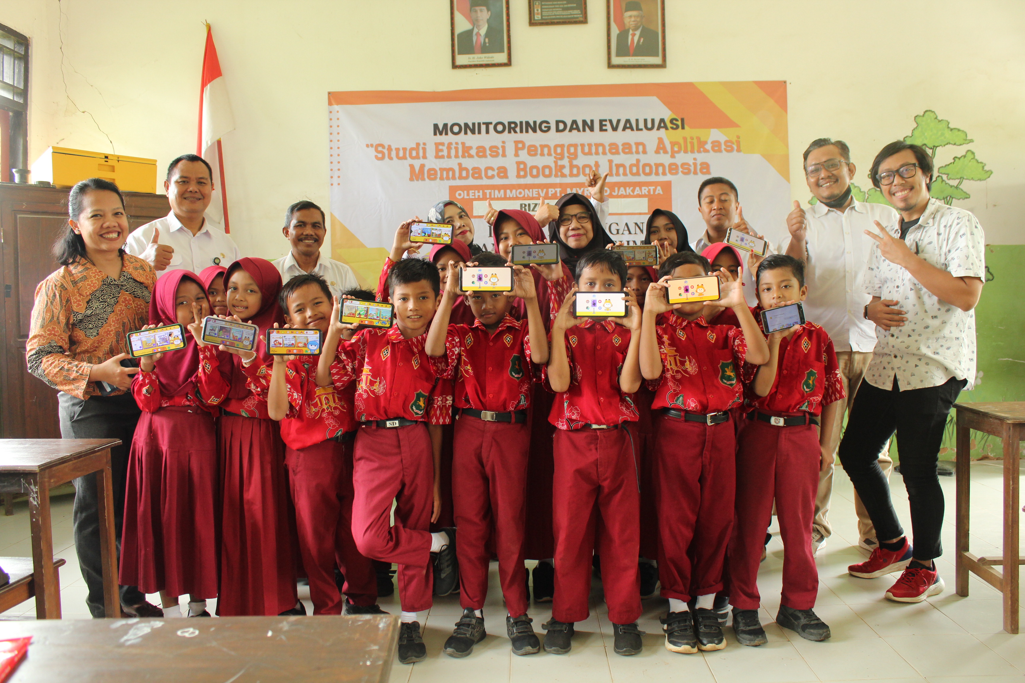 Bookbot teachers and students in Indonesia