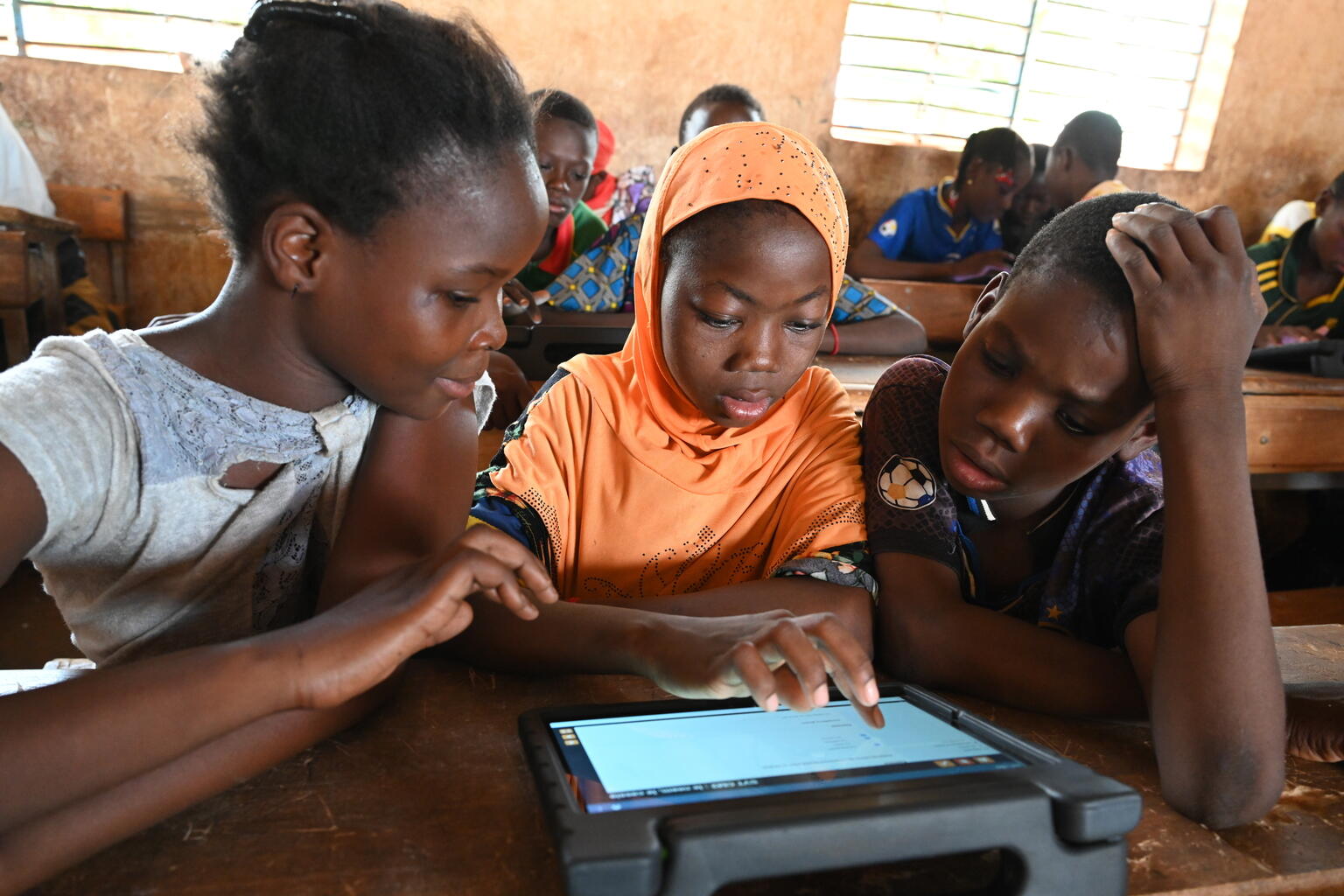 Pixframe’s fully offline version ensures uninterrupted learning even in areas with limited internet access. @UNICEF/UN0845017/Dejongh