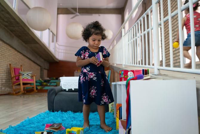Selva, 2, engages in supervised play-based learning at the Torore centre, a UNICEF-supported Early Childhood Development (ECD) programme in Areguá, Central department, Paraguay on 28 January 2019. 